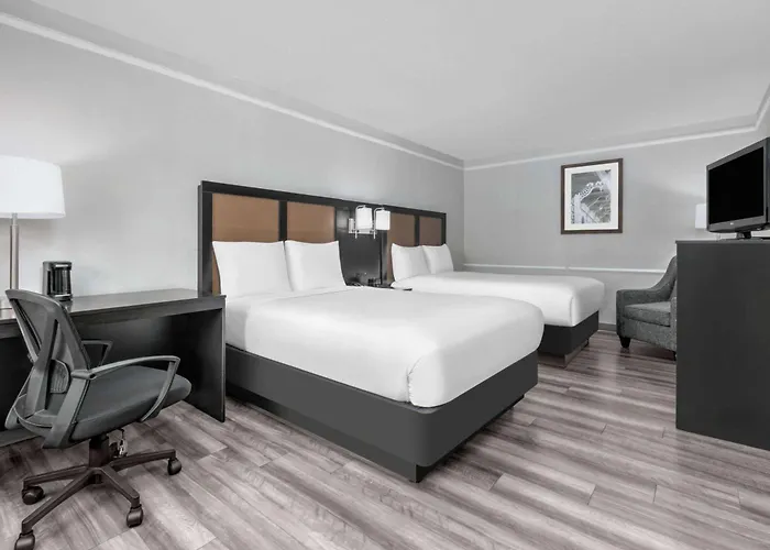 Baymont By Wyndham Austin University Area